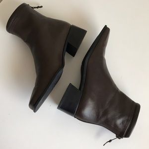 Stuart Weitzman low block heel back zip boots